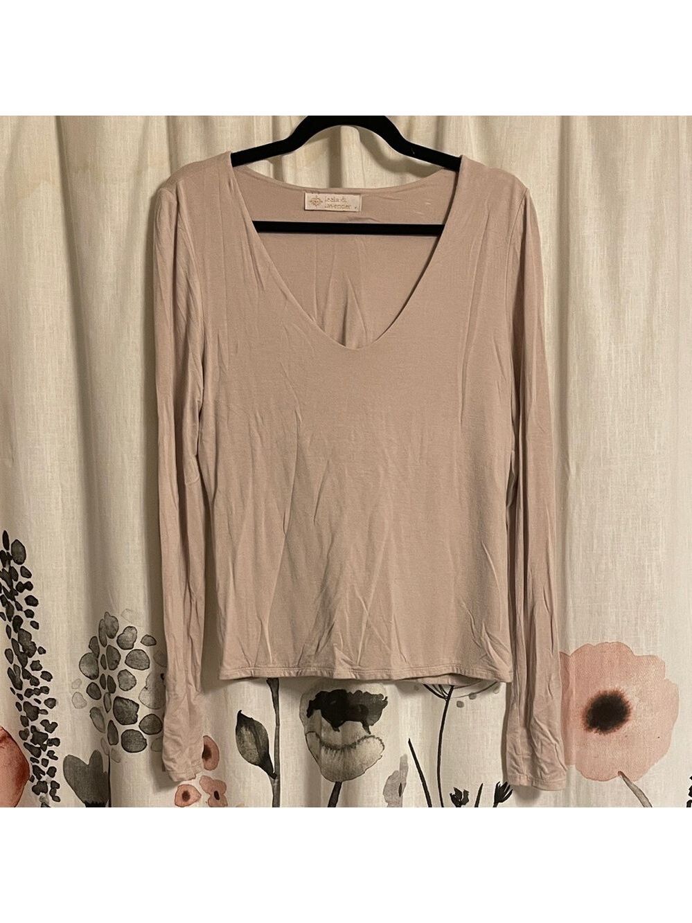 EUC Leela & Lavender Taupe Long Sleeve Top Size XL